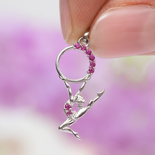 Pendentif en argent avec pierres précieuses "Champion"
